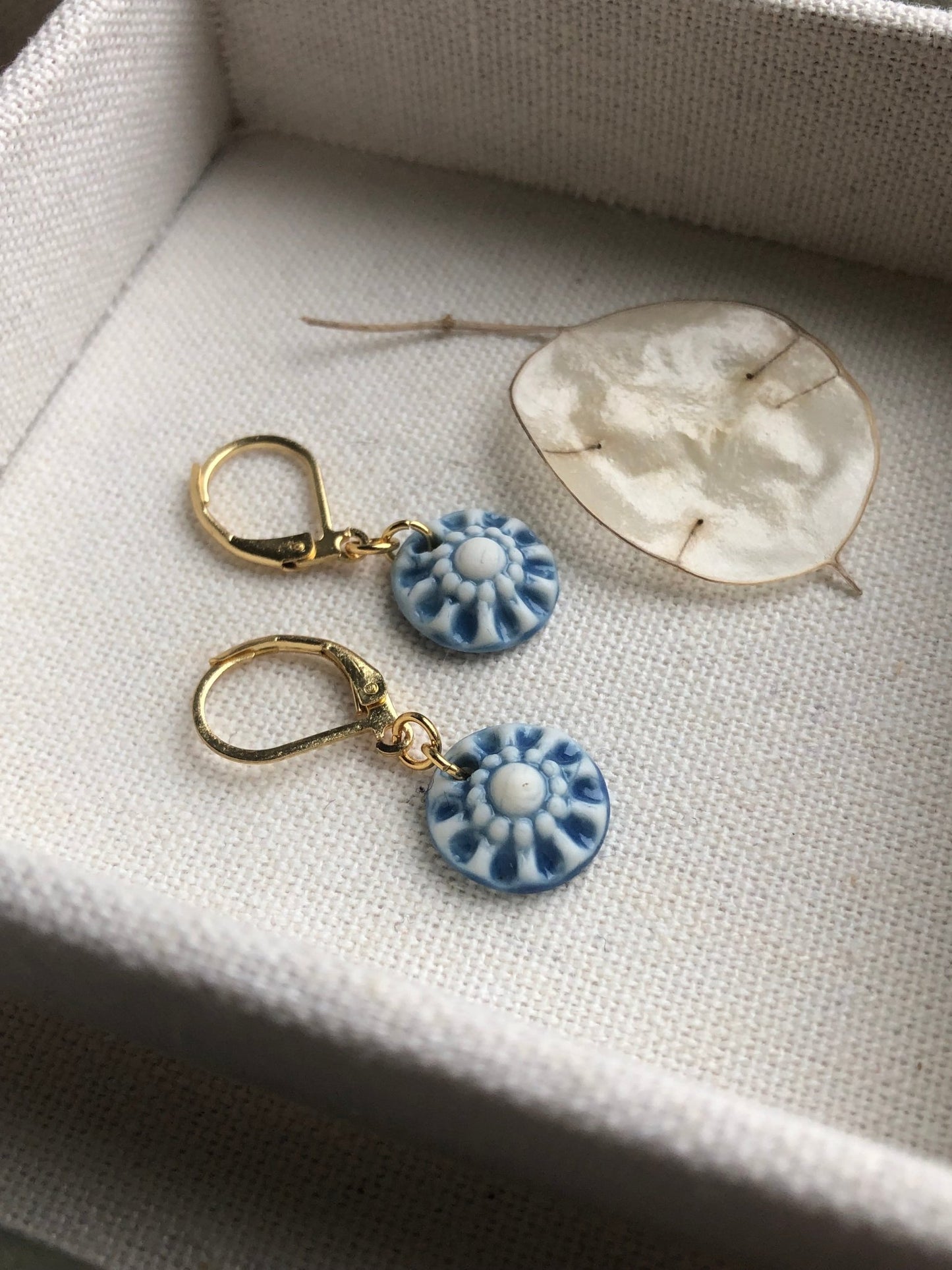 Oorbel Zeeuws blauw - hart&ziel design