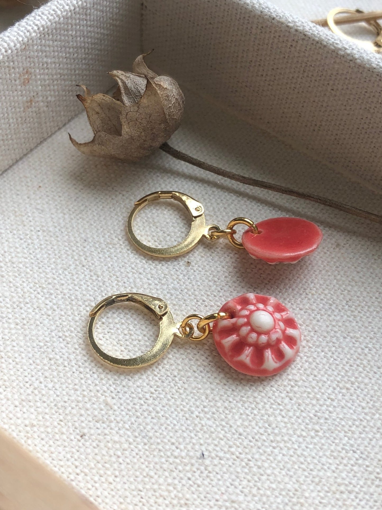 Oorbel Zeeuws rood - hart&ziel design