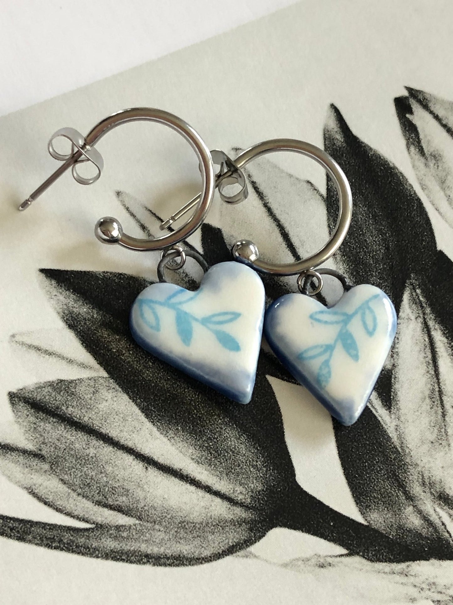 Oorbellen Sweethearts Leaf blauw - hart&ziel design
