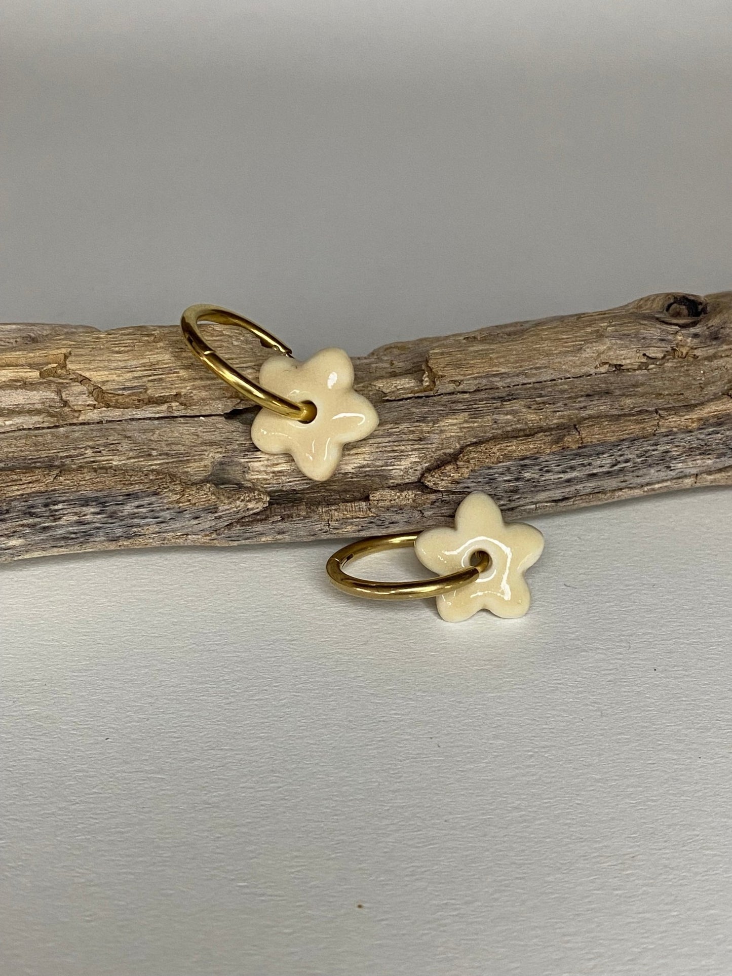 Oorringen Lou Lou - vanille - hart&ziel design