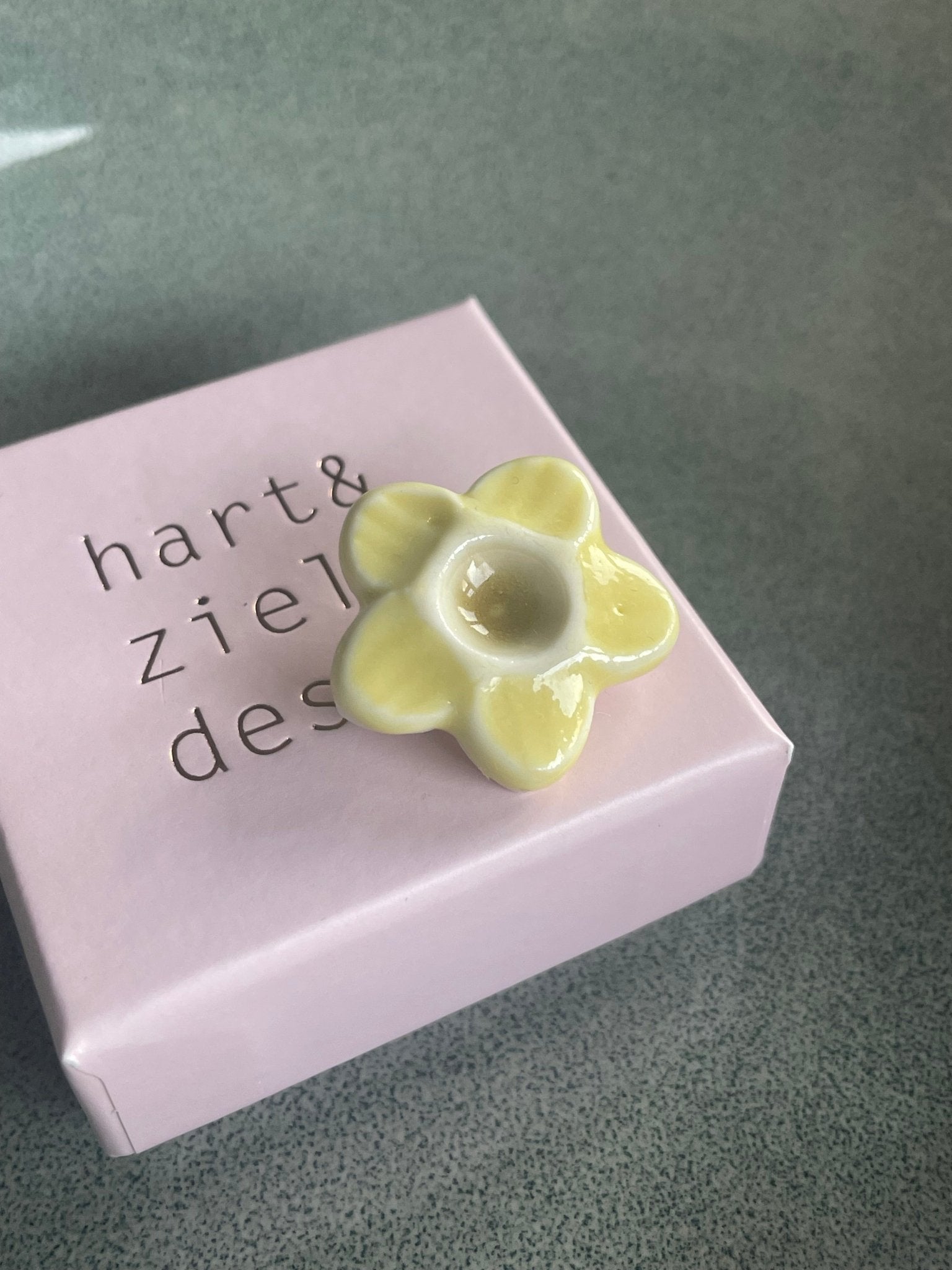 Bloem geel met oker 02 - hart&ziel design