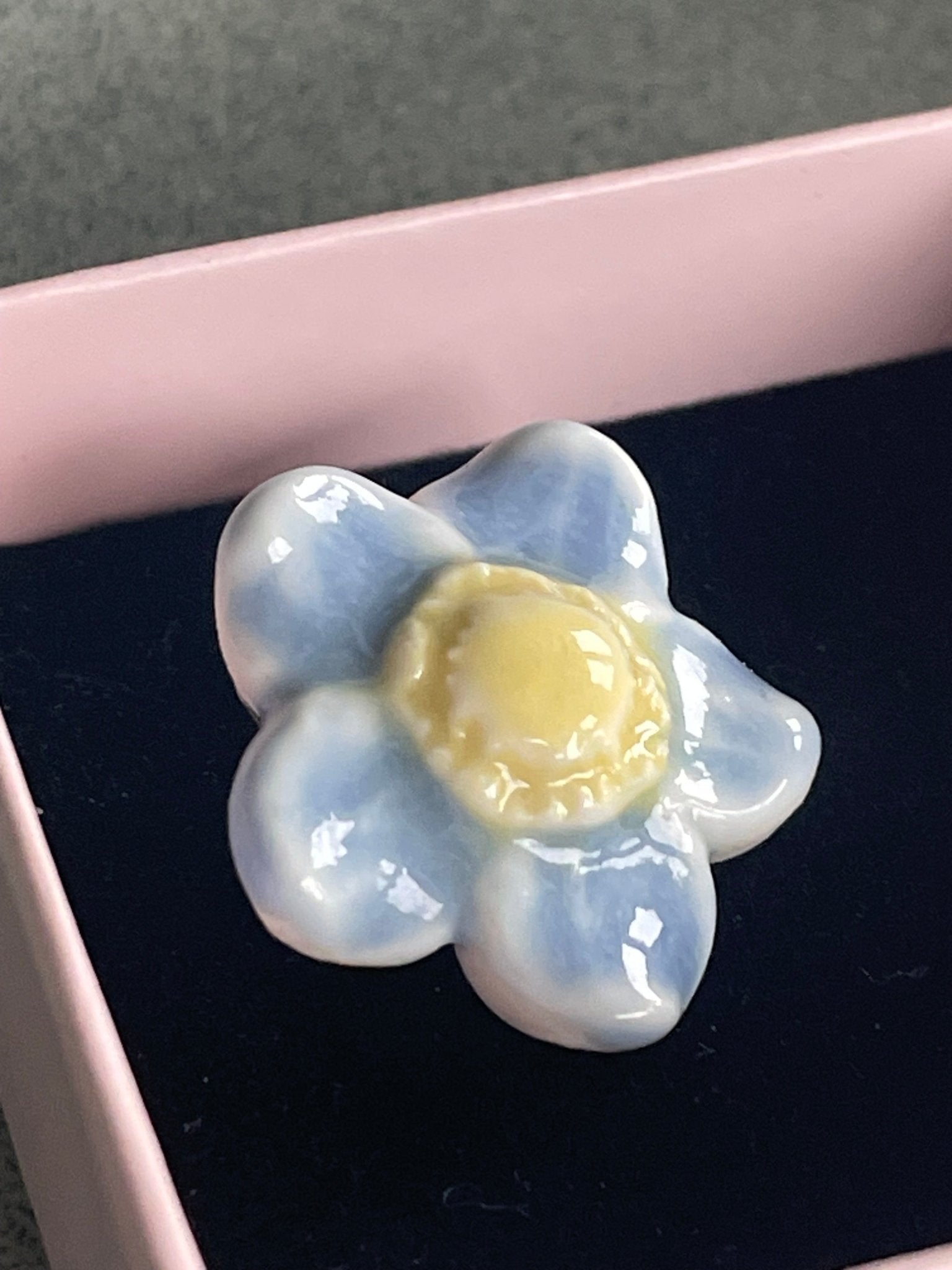 Bloem lichtblauw/geel 01 - hart&ziel design