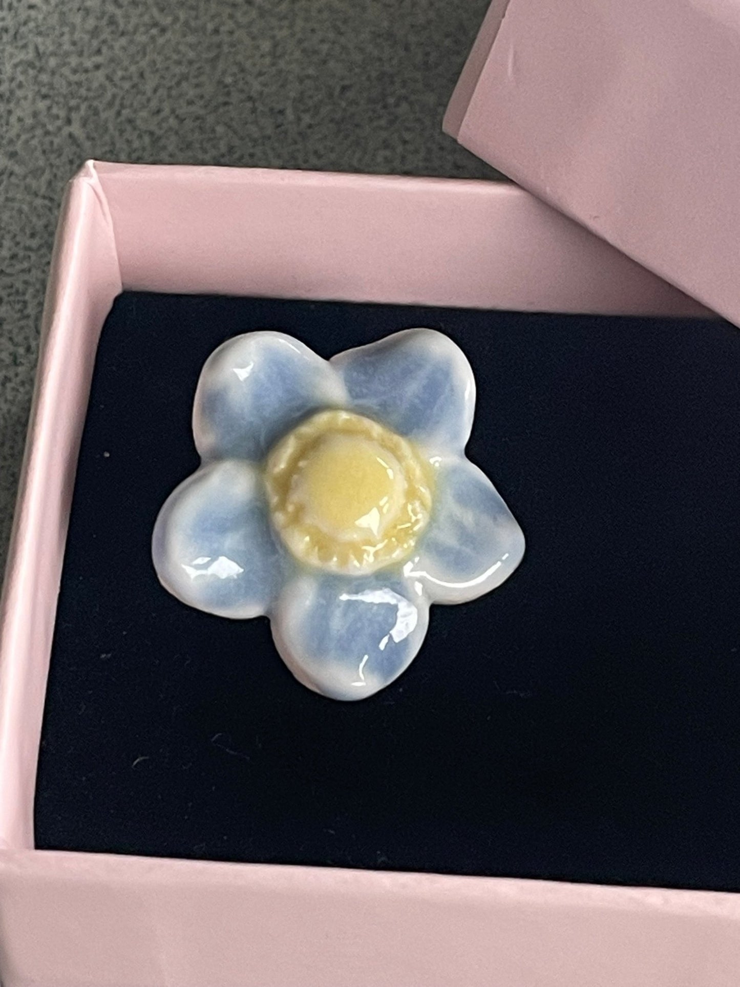 Bloem lichtblauw/geel 01 - hart&ziel design