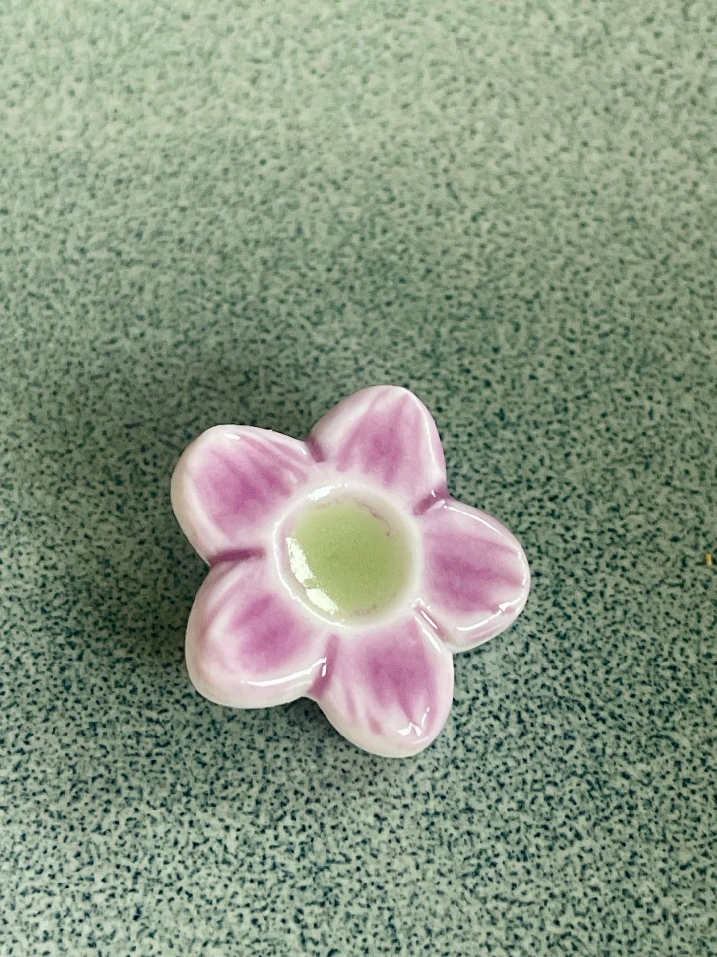 Bloem lila met groen - hart&ziel design