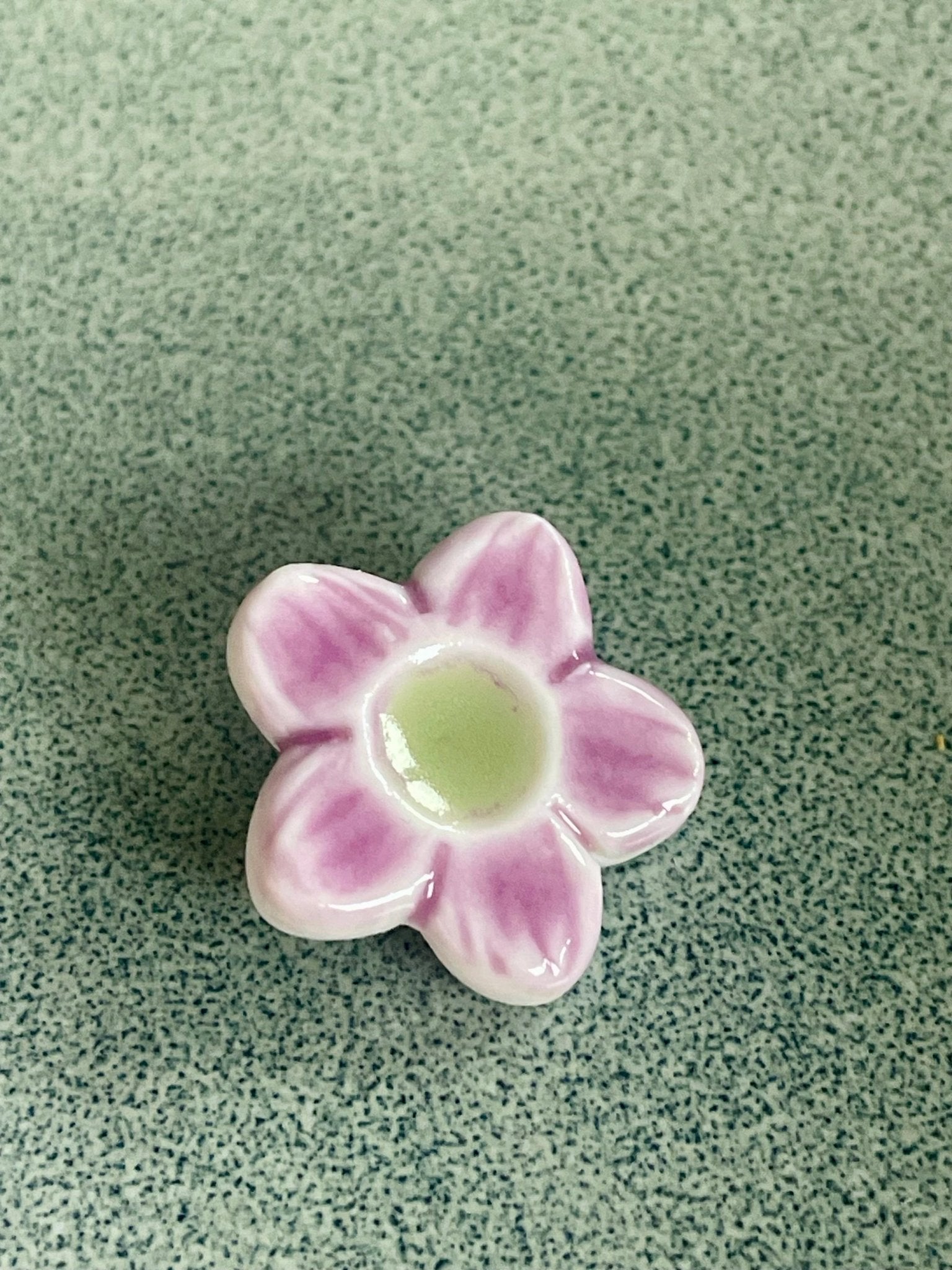 Bloem lila met groen - hart&ziel design