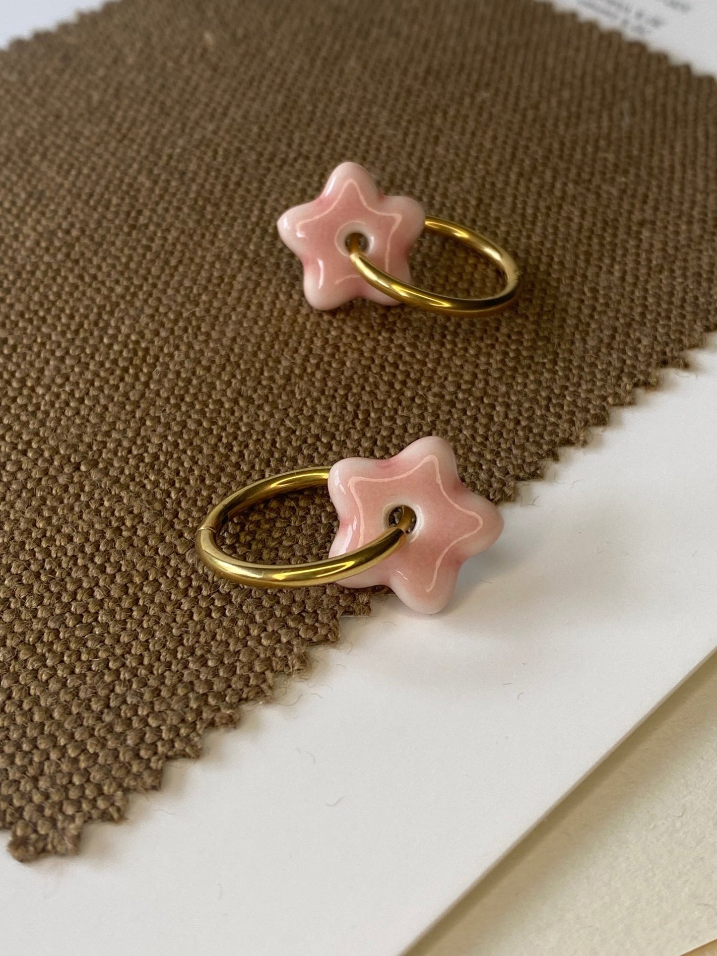 Oorringen Lou Lou - roze - hart&ziel design