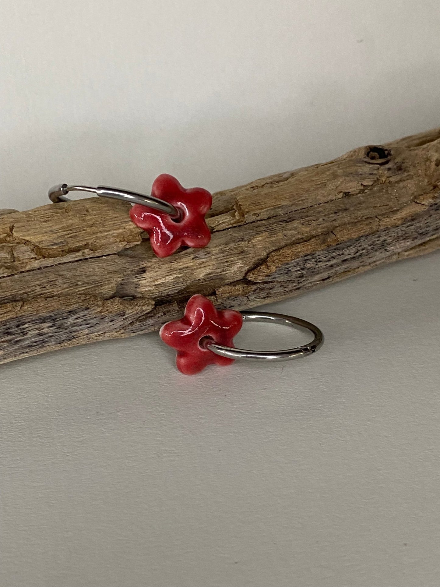 Oorringen Lou Lou zilver - rood - hart&ziel design