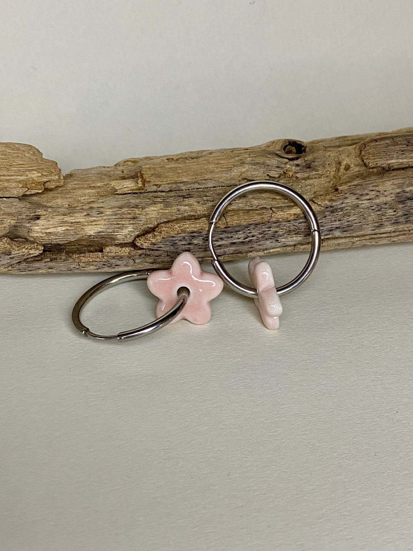 Oorringen Lou Lou zilver - roze - hart&ziel design