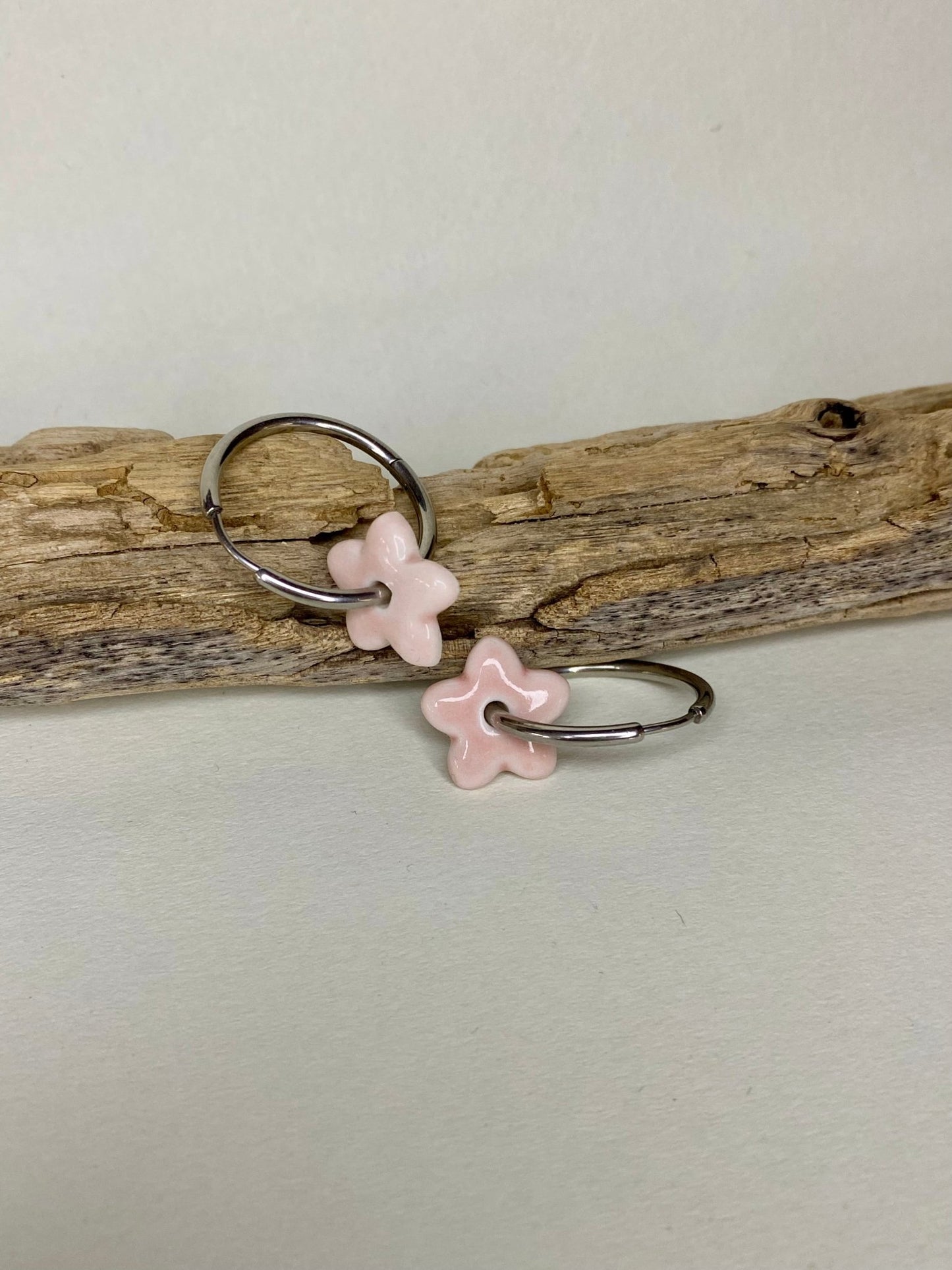 Oorringen Lou Lou zilver - roze - hart&ziel design