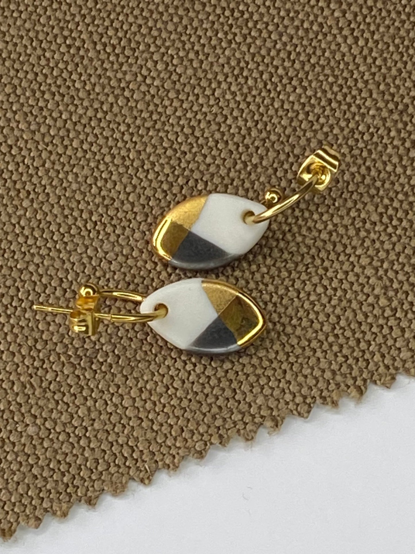 Oorsteker Fonkel antraciet/goud - hart&ziel design