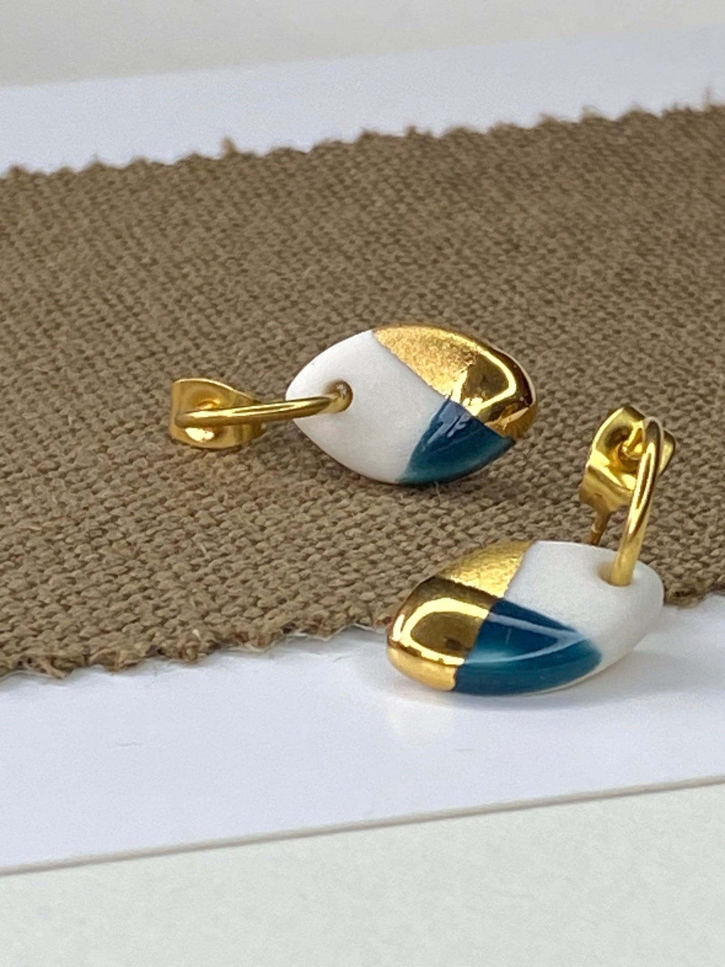 Oorsteker Fonkel petrol/goud - hart&ziel design